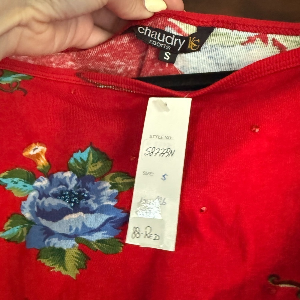 Chaudry KC Womens Red Floral Top 🌺 - Picture 3 of 3